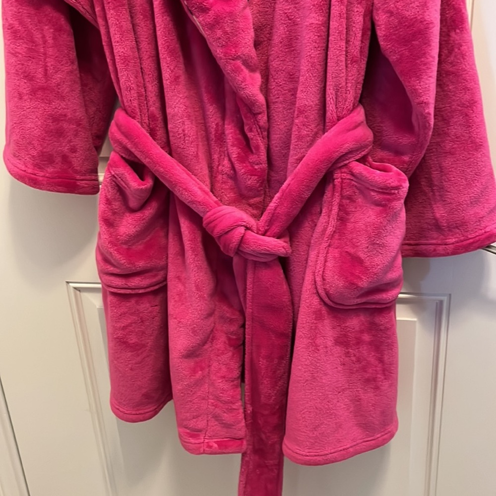 Victoria Secret Short Cozy Robe - Picture 3 of 8